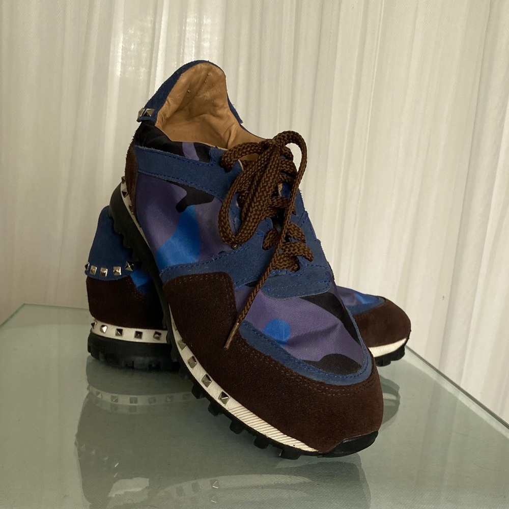 Stylish Blue and Brown Camouflage Studs Shoes  Size 8 Women